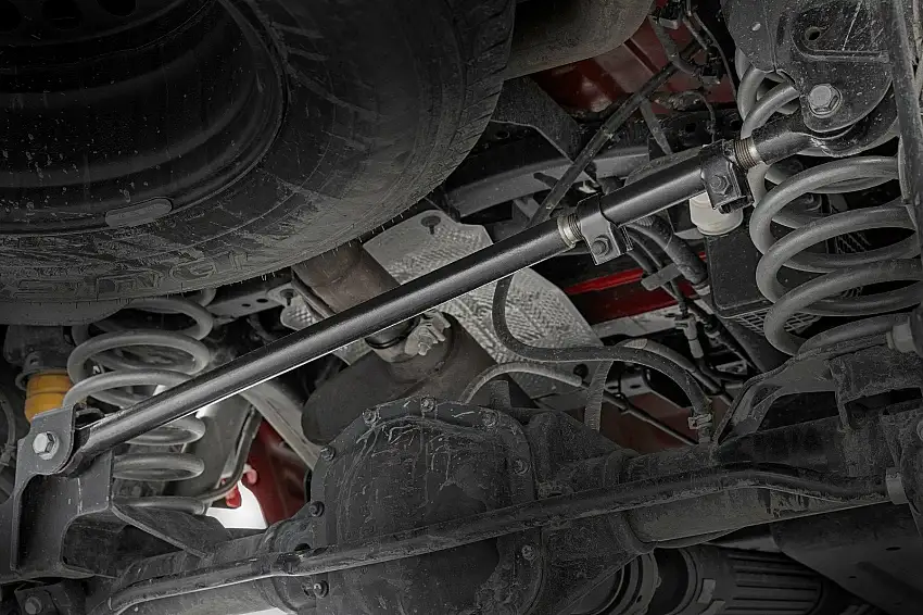 Fits Jeep Gladiator JT 4WD (20-24) Track Bar; Forged; Rear; 2.5-6" Lift; 10651